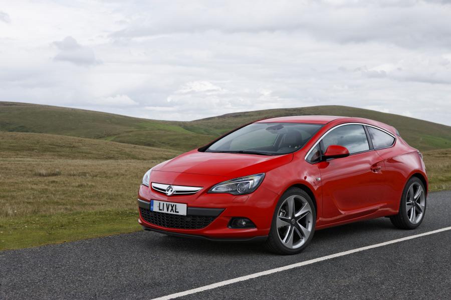  Vauxhall Astra GTC 2012 года  (фото 61 из 62)